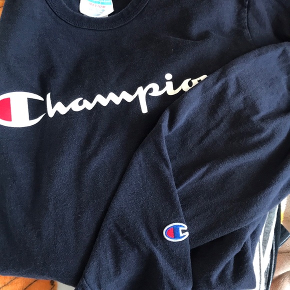 Champion long sleeve - Picture 3 of 3